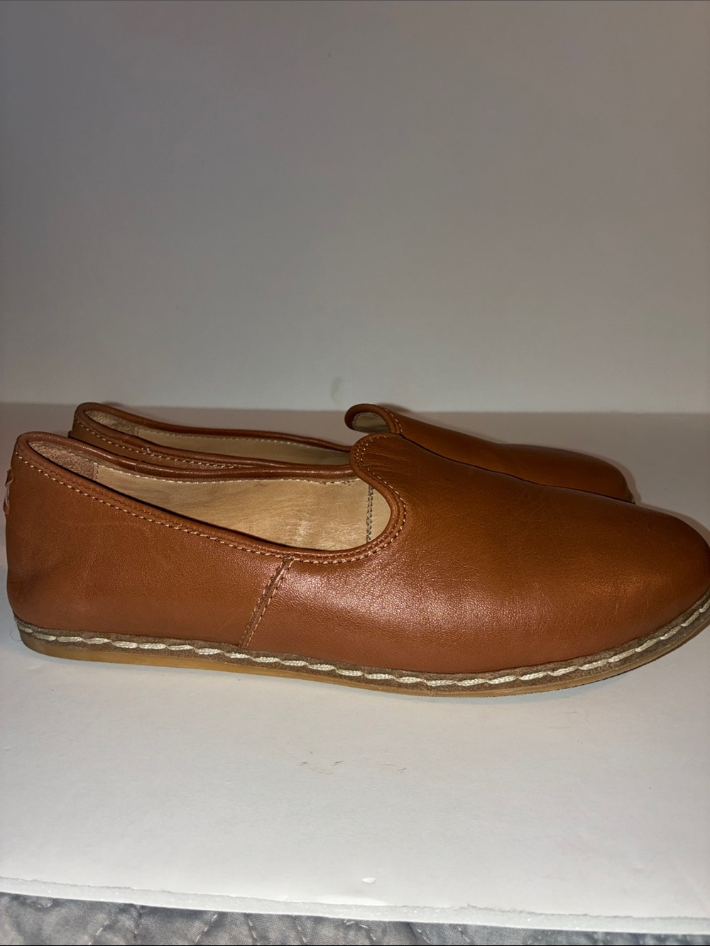 Charix, Women’s 39.5/ US 9, Camel Slip Ons, Leather - Picture 5 of 13